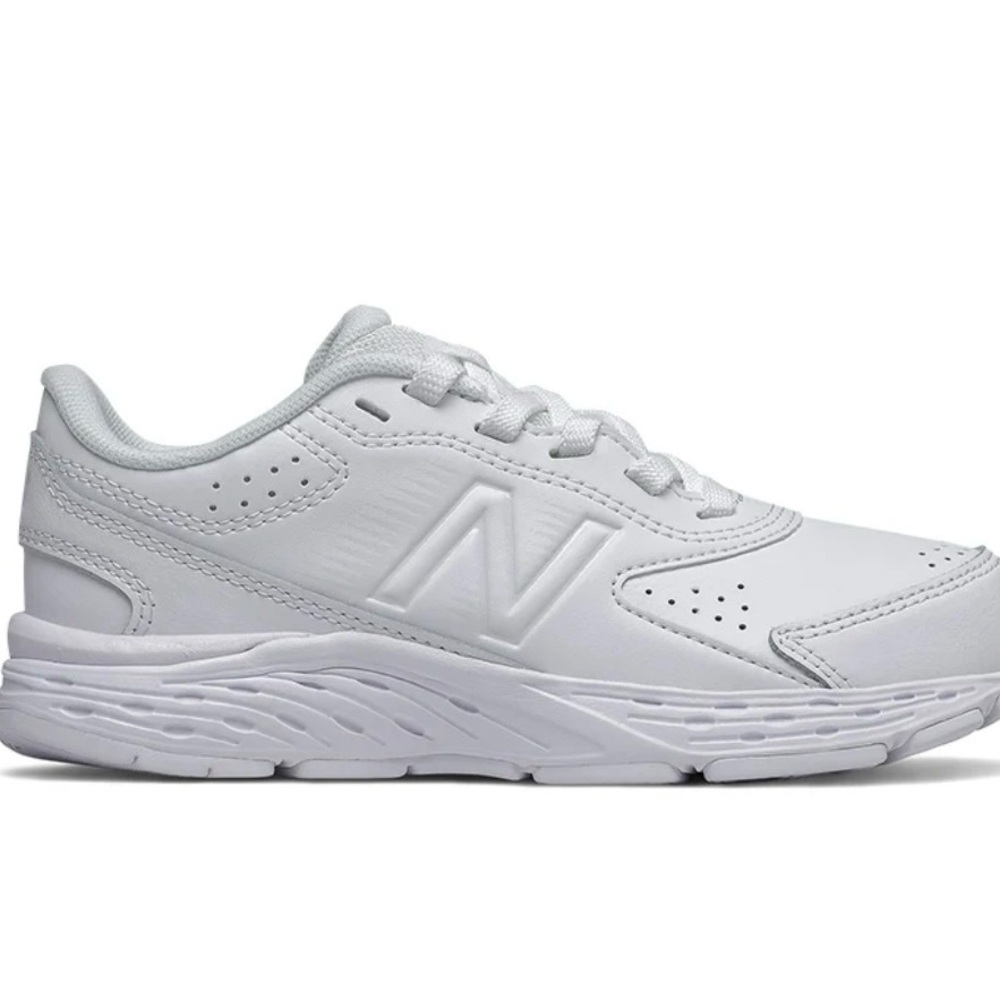 NWT New Balance 860v6 Size 3 extra wide uniform shoes